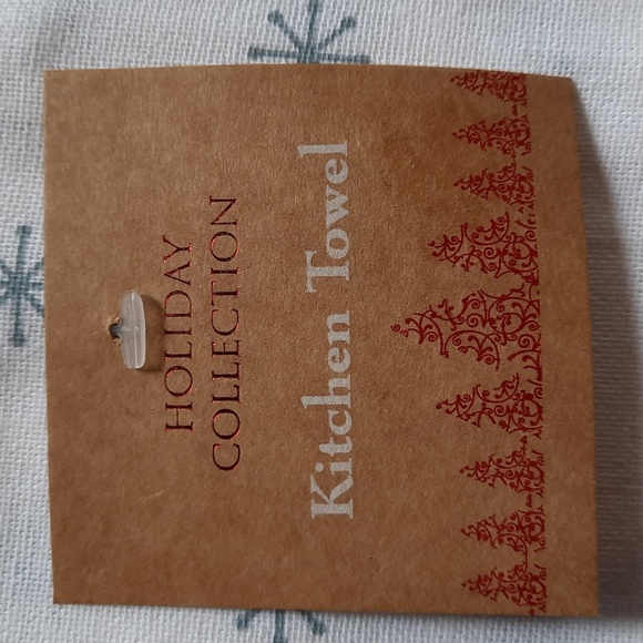 Gnome Sweet Gnome Cardinal Holiday Christmas Kitchen Dish Hand Towel NWT - Picture 6 of 6